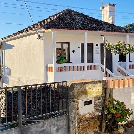 My Grandmas A Casa Das Avos Vale de Figueira Екстериор снимка